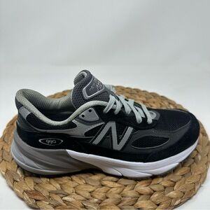NEW BALANCE 990V6 Sneakers Black Grey White Made In USA Size 7 Women's